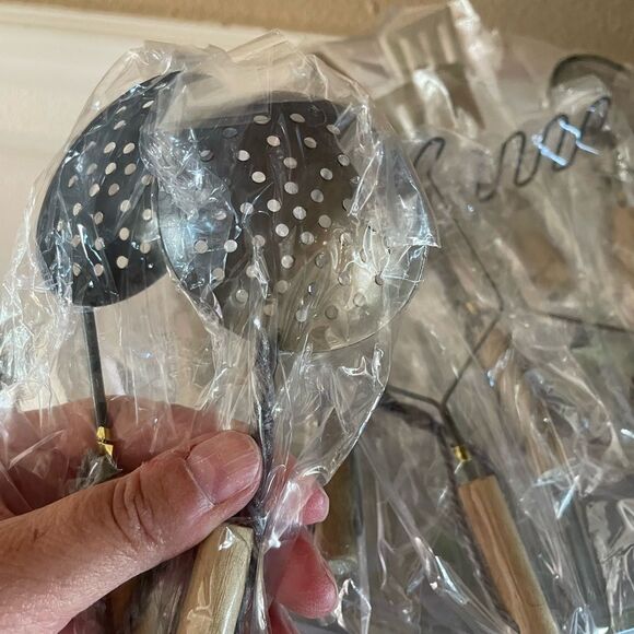 Oliver and Thompson Kids Play Kitchen Utensils Vintage Wood Handles x12 - Picture 1 of 15